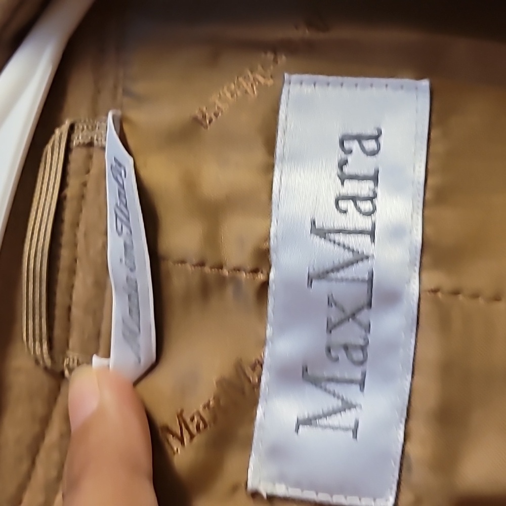 MaxMara Women's Camel Blazer - Picture 2 of 6